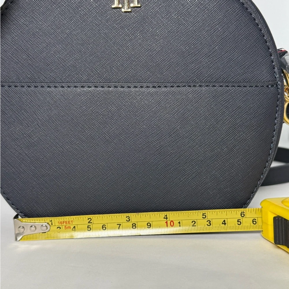 Tommy Hilfiger Joy II Canteen Crossbody Bag/ Navy - Picture 6 of 9